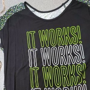 "It Works" 💚🖤 Blouse